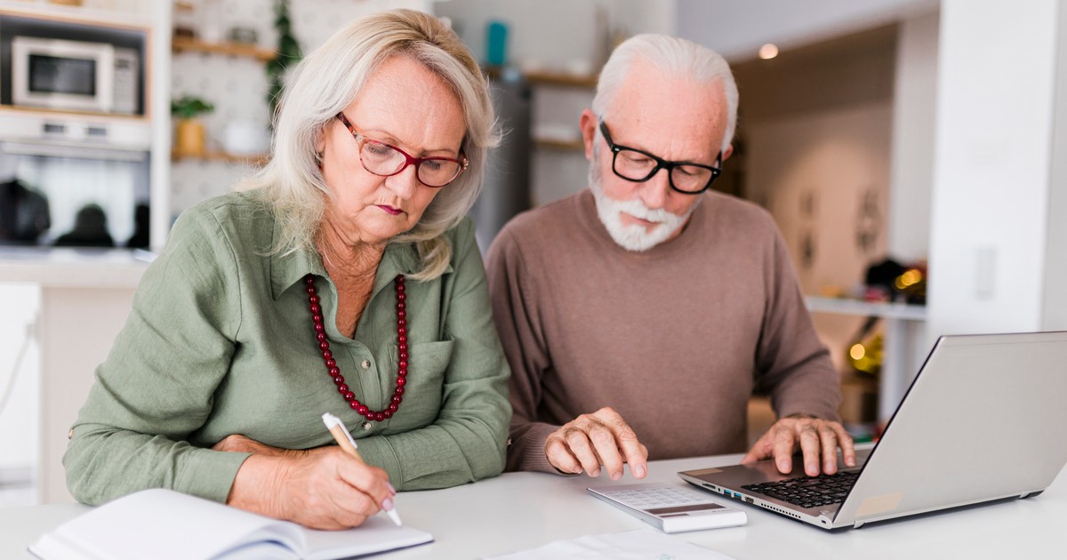 Megvan a döntés, megint öröm a nyugdíjasoknak: december elején itt az első, és még háromszor áll több pénz a házhoz