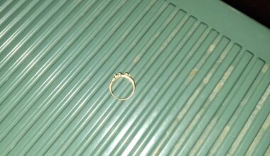 Someone left a ring at a bus stop, what do I do? How can I return it?