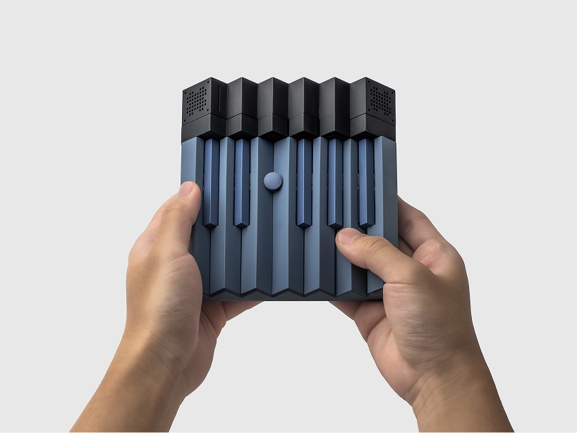 everglow compact music sketchbook uses generative AI for real-time sound compositions