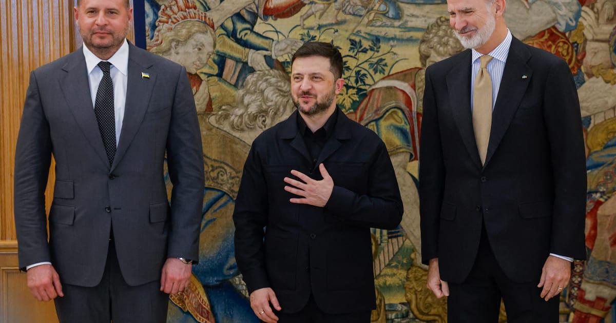 Zelenskyy faces pressure to fire top aide Yermak amid corruption scandal