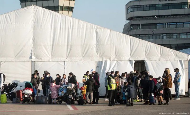 Berlin's largest center for receiving refugees from Ukraine is closing Berlin's largest center for receiving refugees from Ukraine is closing