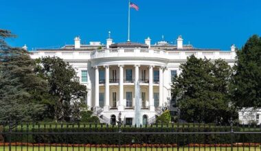 The White House is preparing backup plans in case the Supreme Court strikes down tariffs