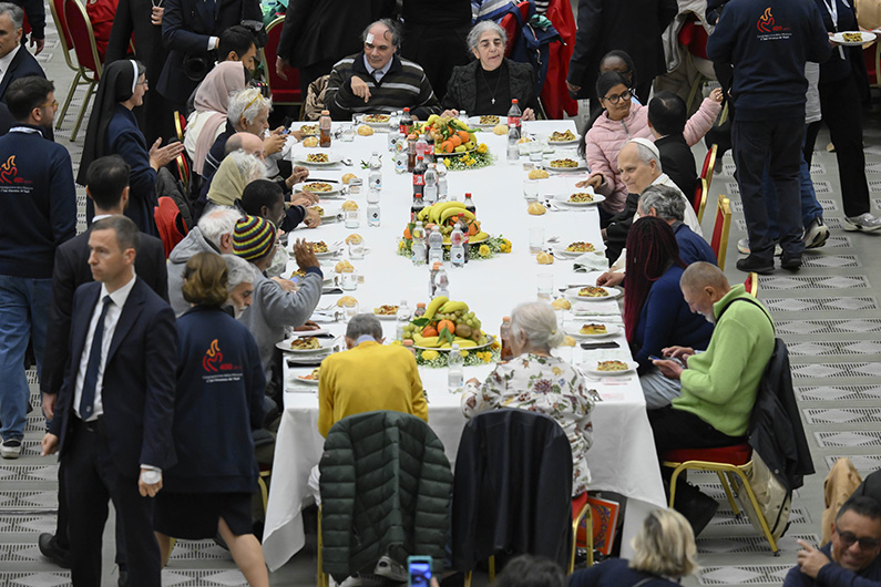 Pope assures the poor they are loved by God, calls on governments to act - Vatican