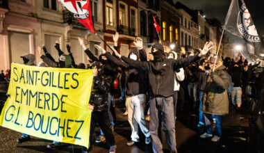 Zelden vertoond: 150 politiemensen om een partijvoorzitter te beschermen, maar Bouchez houdt voet bij stuk