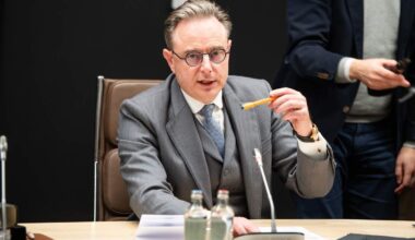 Premier De Wever heeft begrotingsakkoord na marathonvergadering: “Een soort tweede regeerakkoord”