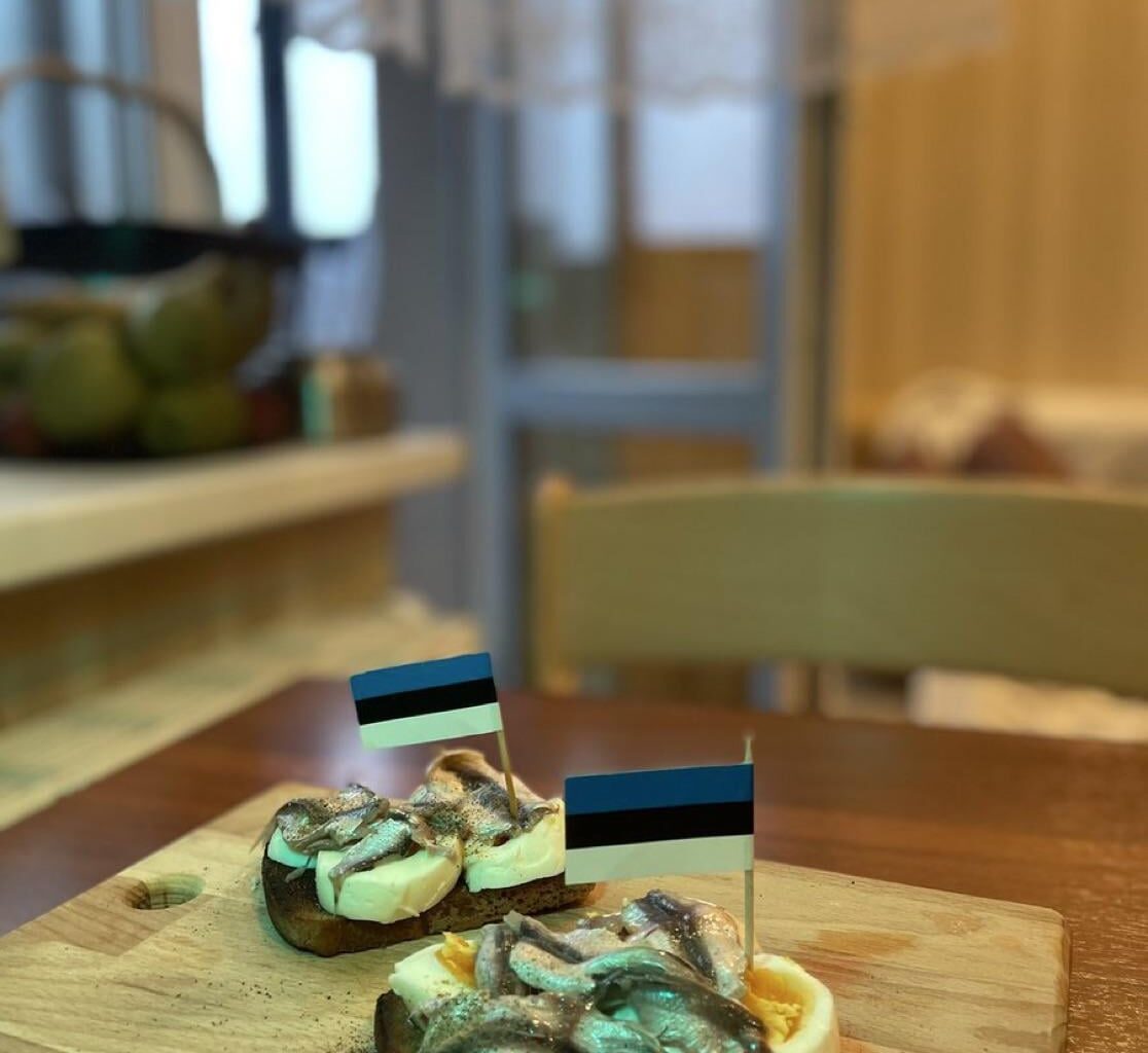 Üks kiilu võileib palun + vodka