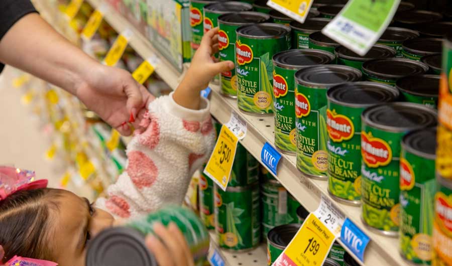 Oregon co-leads suit against USDA over cuts to food assistance for refugees, asylum seekers - Ashland News