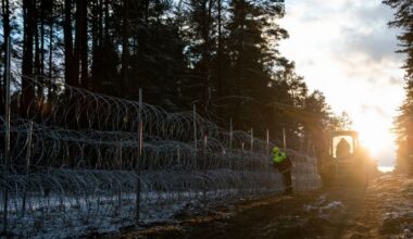 Belarus threatens Lithuania over border closure