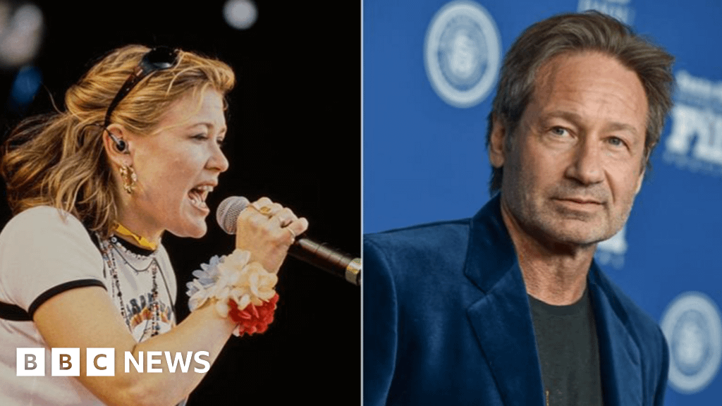 X-Files star David Duchovny finally hears Catatonia's "Mulder and Scully"
