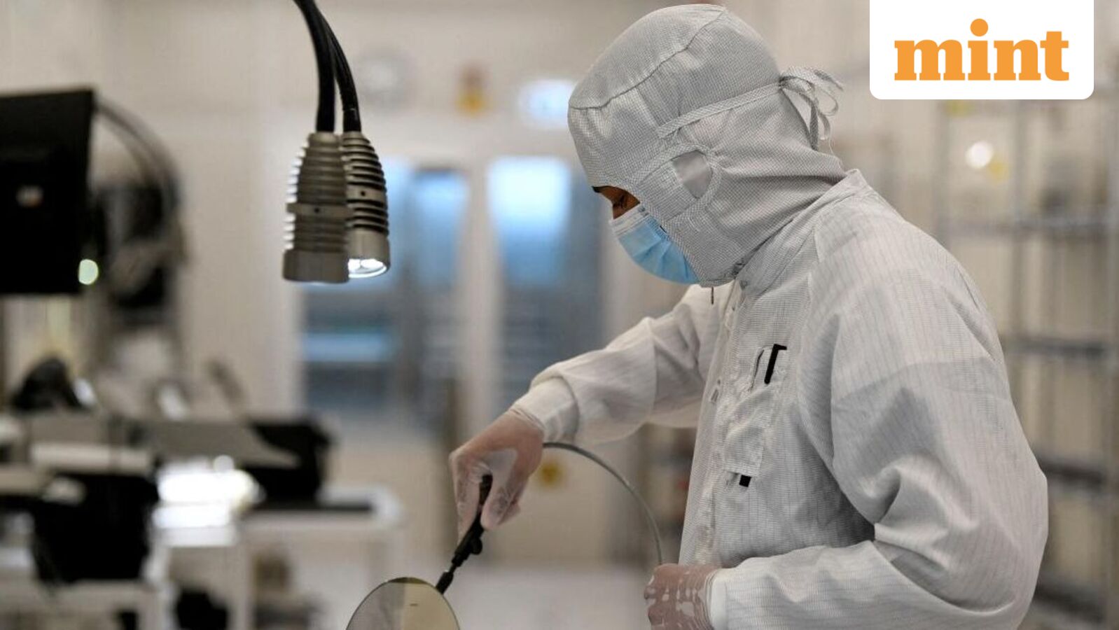 Chips held hostage in trade war start flowing again to auto suppliers