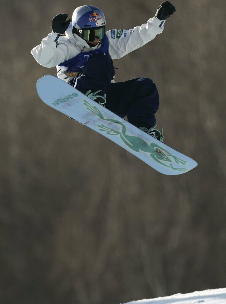 Fukada wins as Japan women sweep big air World Cup podium