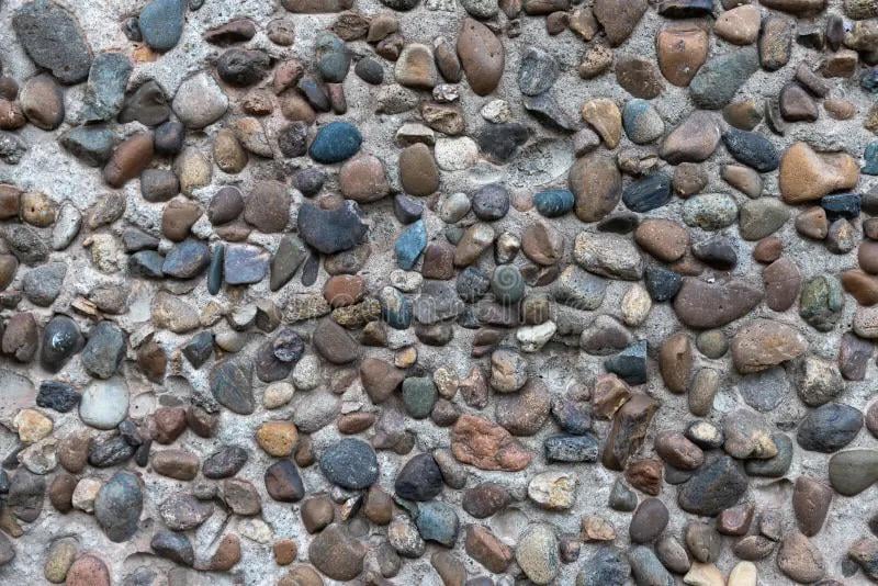 Czy jakiś budowlany spec powiedziałby z czego robiono takie elewacje na blokach w latach 70/80tych?