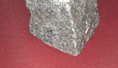 Potřebuju dobrý jméno pro dlažební kostku.