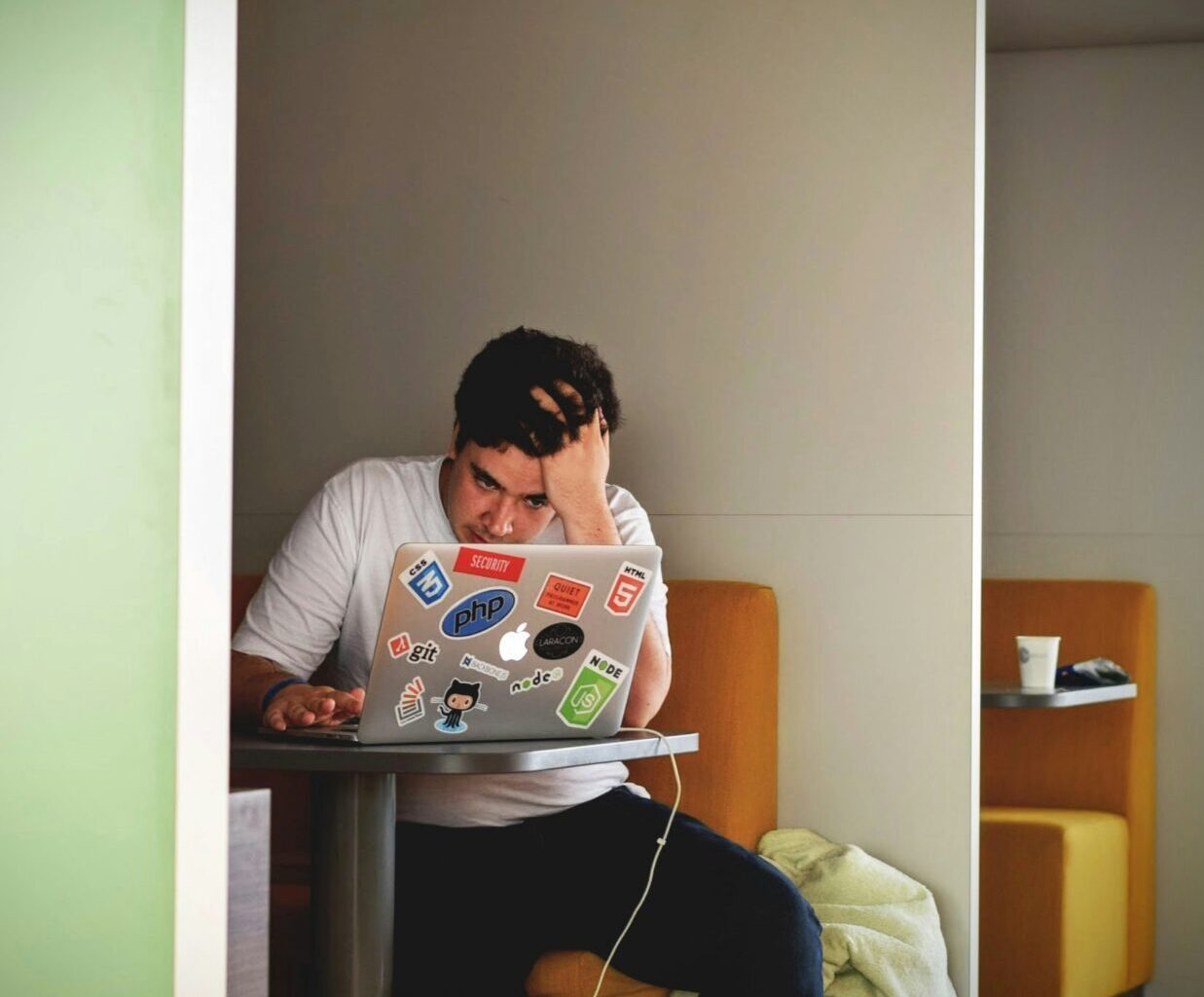 Political science department set to implement restrictions on technology in the classroom – Marquette Wire