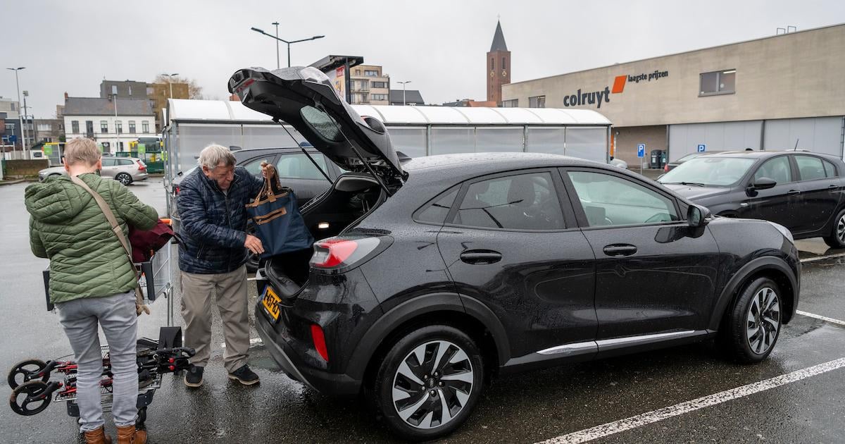 Nederlanders trekken steeds vaker de grens over om boodschappen te doen, supermarkt en drogist zijn populair