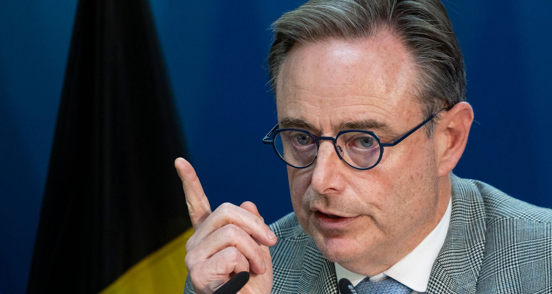 Belgian PM raises stakes on Kyiv lifeline, renewing opposition to Russian frozen-assets reparations loan