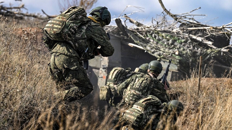 Ukraine-News: Russische Armee attackiert in Pokrowsk gezielt ukrainische Drohnen-Piloten