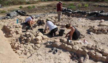Members of the excavation team work across the Bronze Age workshop complex at Kissonerga-Skalia