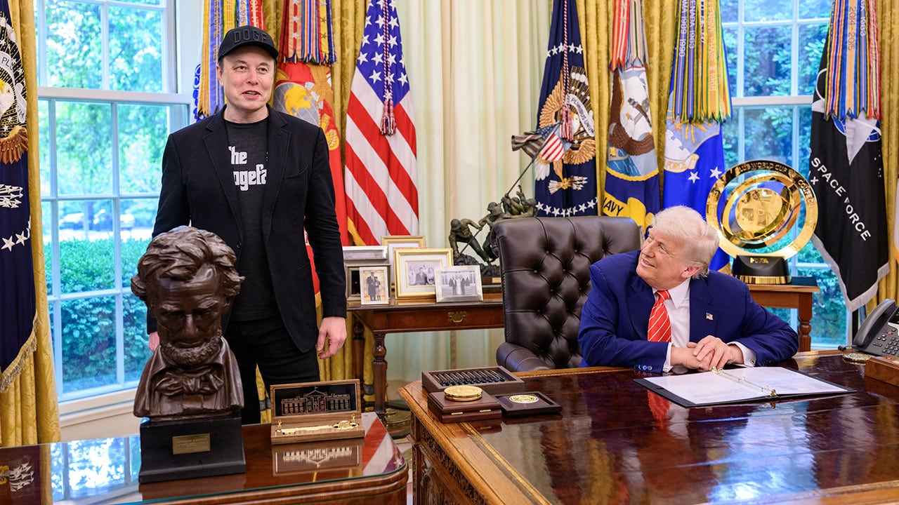 DOGE 'doesn't exist': Trump administration's cost-cutting department shutting down