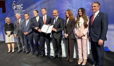 Ukraine will have gas this winter: The state-owned energy company has finalized several strategic agreements with Greek and Polish partners.