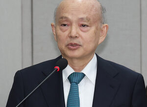 Seoul's human rights chief urges government to help NK prisoners of war in Ukraine come to South Korea