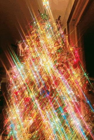 Najlepsza część posiadania astygmatyzmu: świąteczne lampki. Już niedługo :>