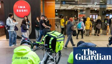 Australia is bringing in ‘world first’ minimum pay for food delivery drivers – here’s how it will work
