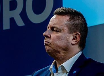 Co má Rajchl s obličejem?