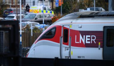 Hero Huntingdon train passenger 'seriously hurt' stopping knifeman stabbing girl