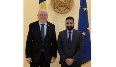 Dr Varun Suthra meets PM of Republic of Moldova