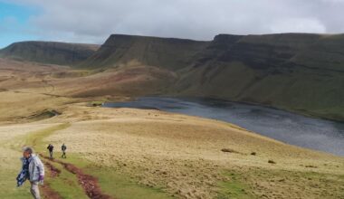Llyn y fach walk on a bright Sunday