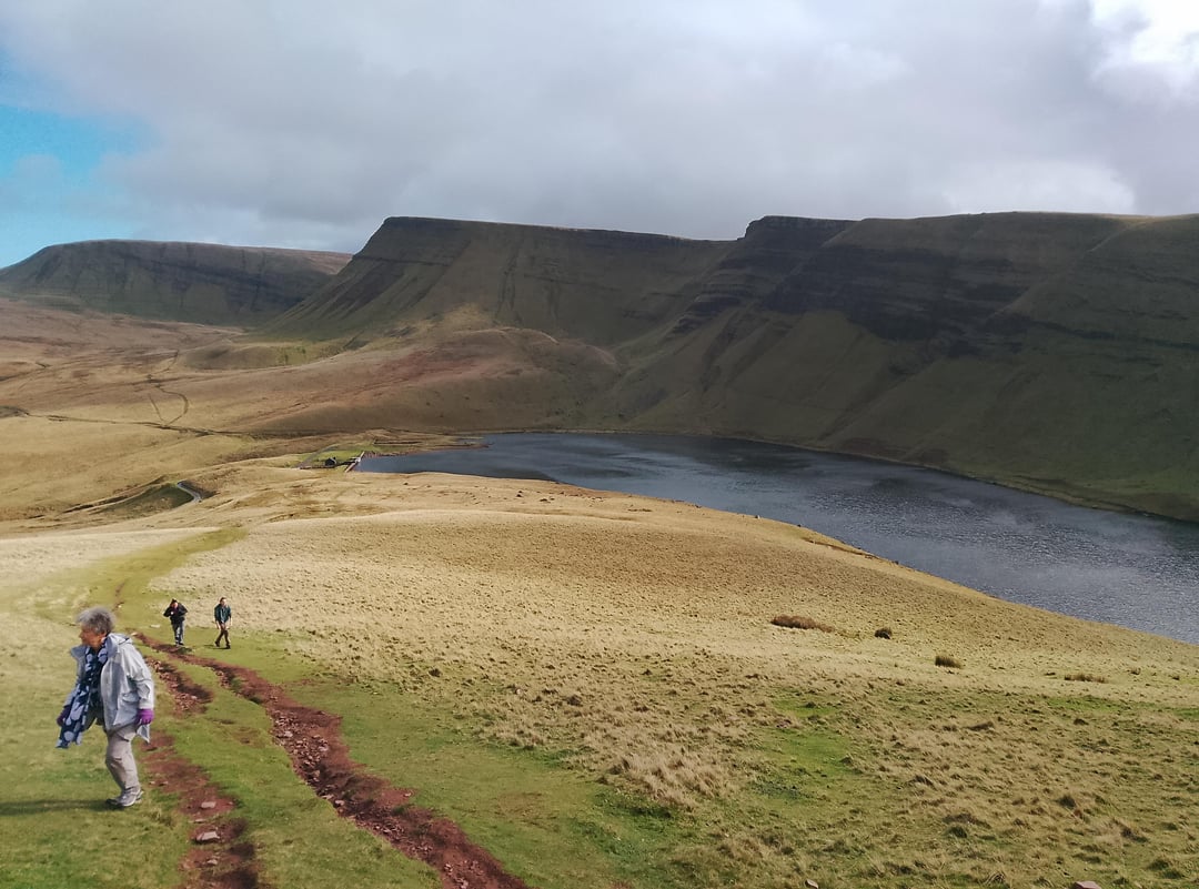 Llyn y fach walk on a bright Sunday