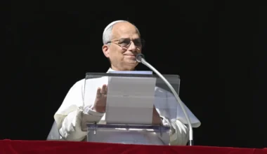 Pope Leo XIV Warns of AI Risks in Medicine