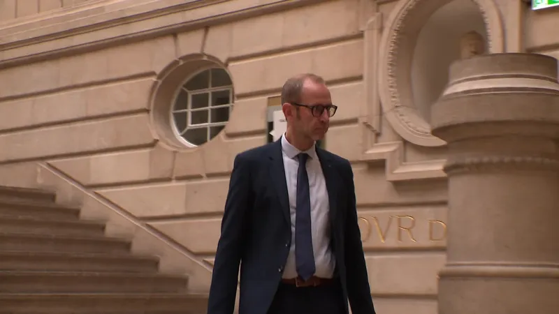 Clément Darcq, chirurgien urologue au procès de Frédéric Péchier.