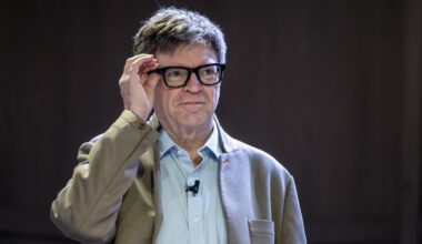 Zakaj boter umetne inteligence po dolgih letih zapušča tehnološkega velikana