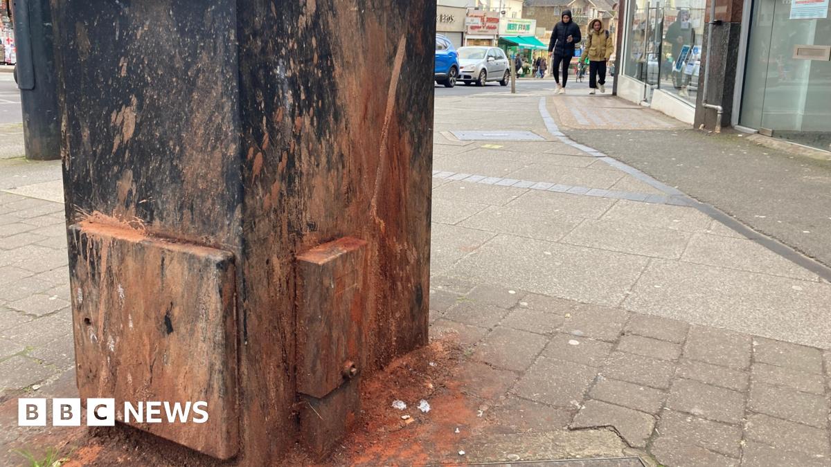 Brent Council in paan-spitting crackdown