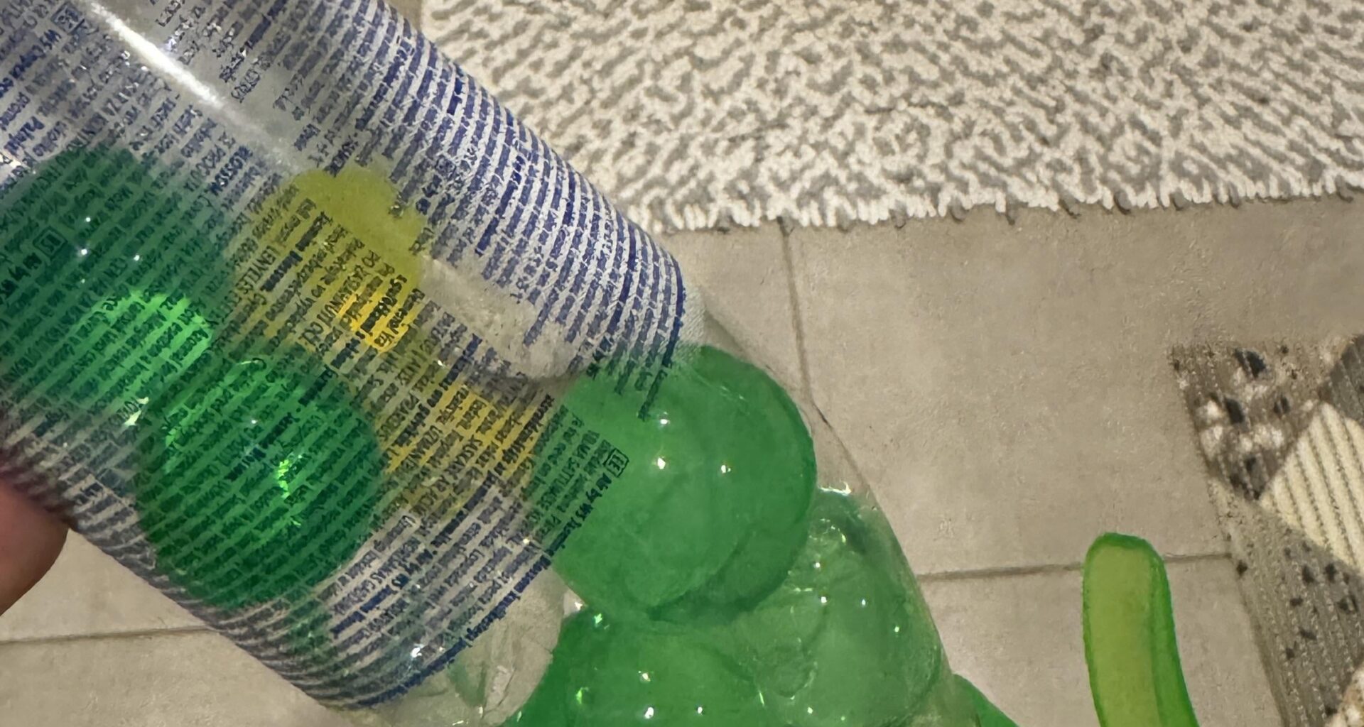 Pritarkit, nu scam’as čia