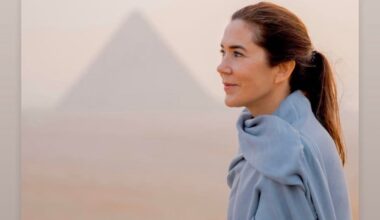 Danish Royal Family Insta account posts photo dump from Egypt! Mary meets Sisi, tours the museum in giant pants; we get a closer look at the gorgeous white lace Natura outfit she wore to the gala