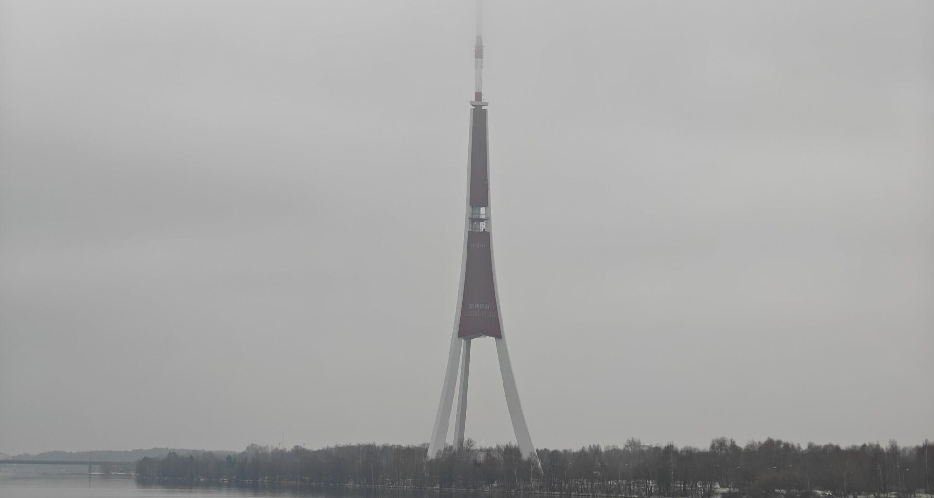 Šī nav melnbalta bilde :D (uzņemts šodien)