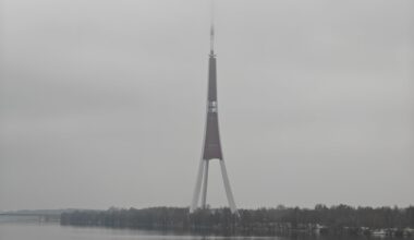 Šī nav melnbalta bilde :D (uzņemts šodien)