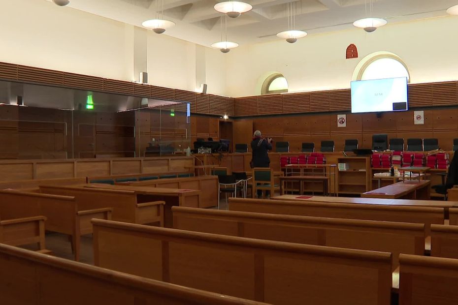 Retour sur la première journée d'audience marquée par l'absence de Jacques Santoni et la demande de huis clos du repenti