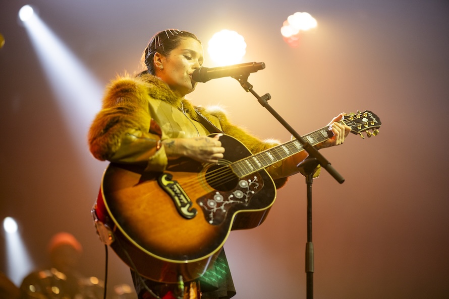 Ontario creative logo