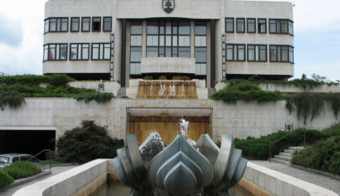 Slovakia passes school reform criticized by bishops and educators amid funding concerns