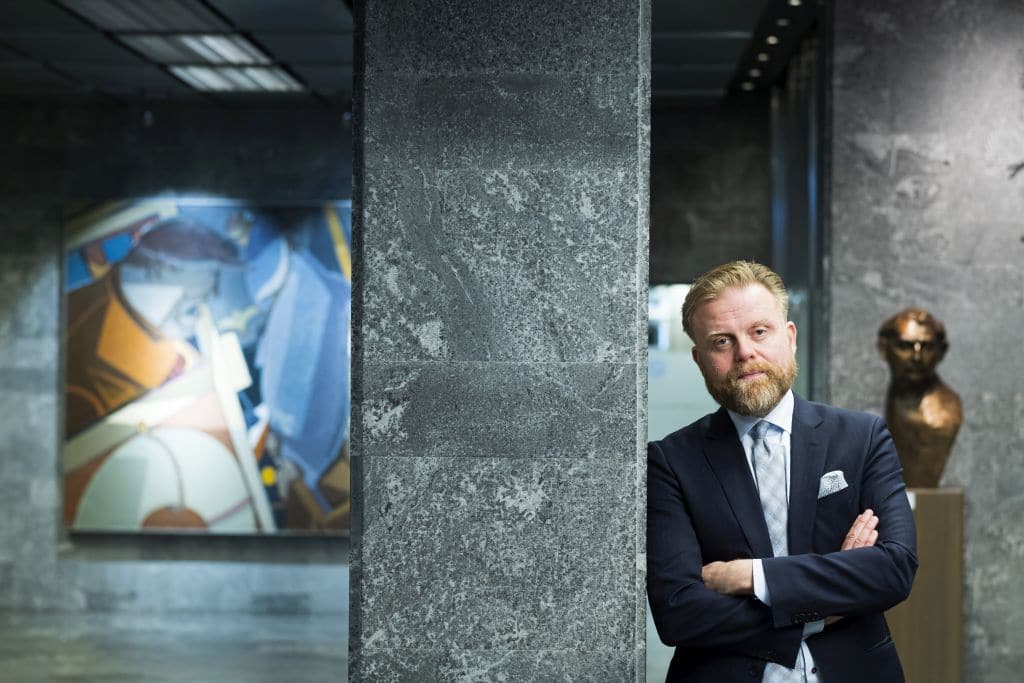 Governor of Central Bank Forecasts Cooling of Iceland's Economy