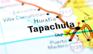 U.S. deports asylum seekers to southern Mexico without their phones • Sacramento News & Review