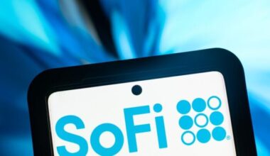 SOFI Stock Forecast: What Do Wall Street Analysts Expect After 81% YTD Rally?