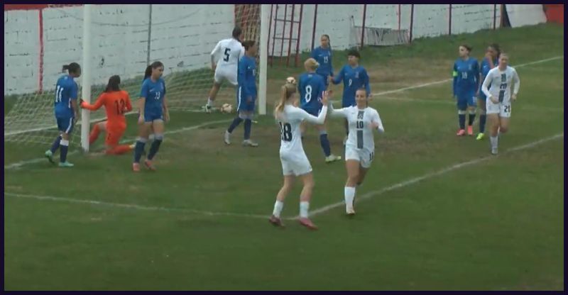 Po golu v 55. sekundi je bilo vse lažje: Slovenske mladinke kvalifikacije za evropsko prvenstvo začele z zmago nad Azerbajdžanom