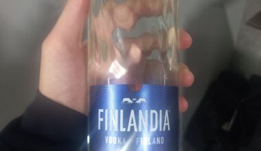 Dude from New Zealand buying alcohol for the first time!