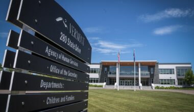 State leases more office space in Waterbury as employee return to office deadline nears