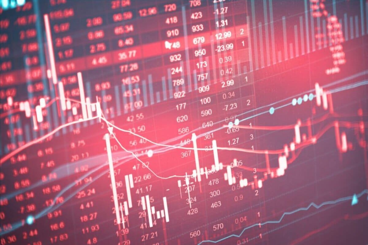 Nikkei tumbles; S&P 500 and Euro Stoxx 50 face declines as tech stocks lead sell-off